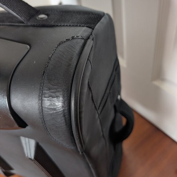 Eagle Creek Flatbed Carry-On Rollaboard 20" Wheeled Duffel, 38L - Picture 8 of 16